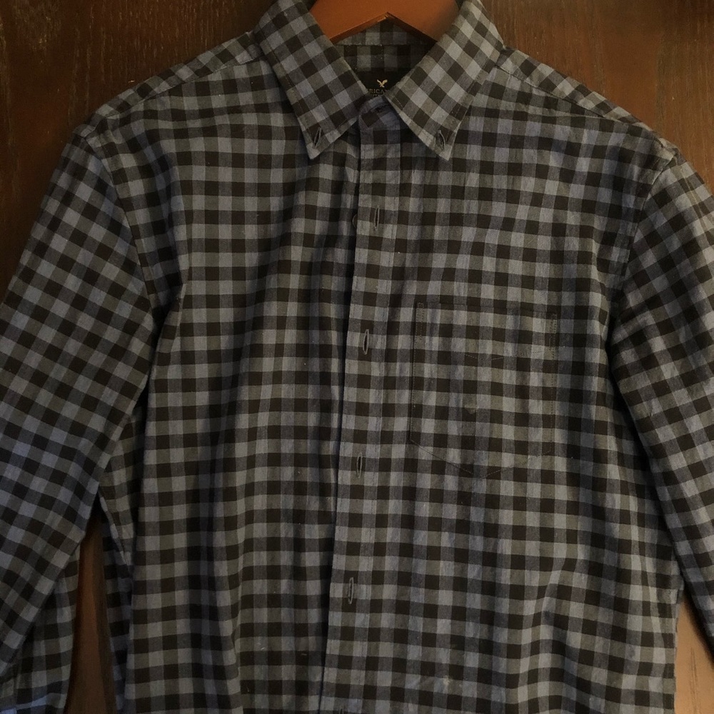 BOOG! American Eagle Check Button Up